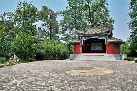 墓地風水 子孫|如何選墓地？墓地風水秘訣！